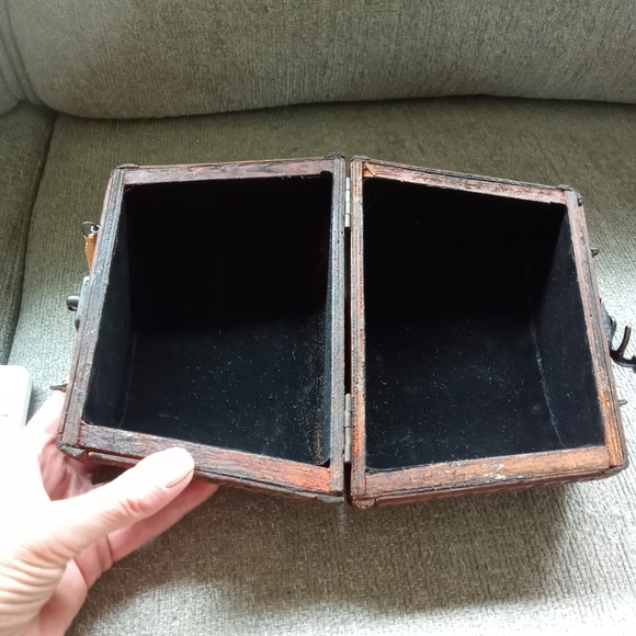 Wooden Purse - Picture 11 of 16